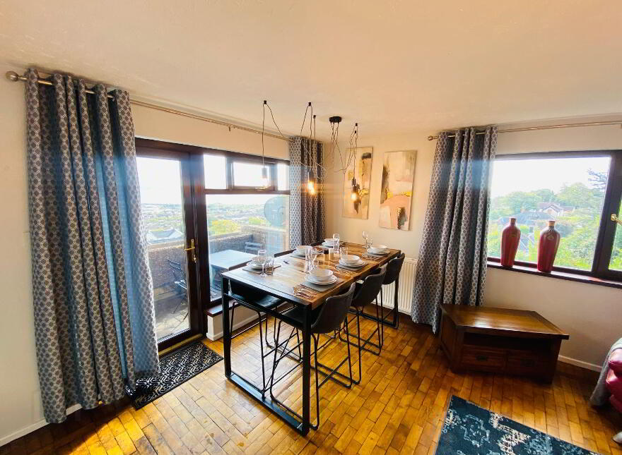 Apt For Rent, 6 Mark Royal Ct, Ben Madigan Heights, Newtownabbey, BT36 7PE