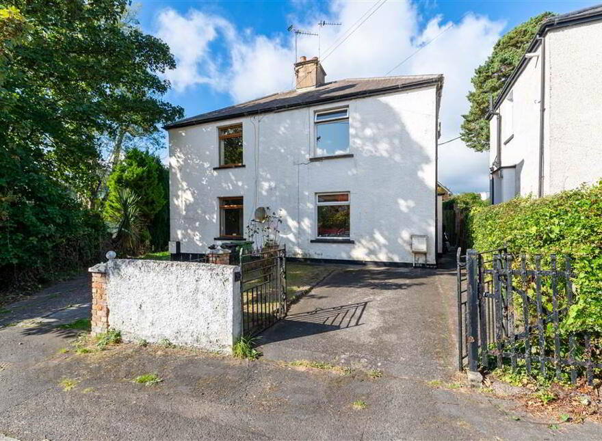 84 Sunnyhill Park, Upper Dunmurry Lane, Dunmurry, Belfast, BT17 0PZ photo