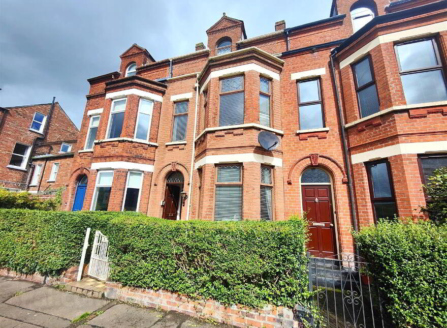 85 Cedar Avenue, Cavehill, Belfast, BT15 5AT photo