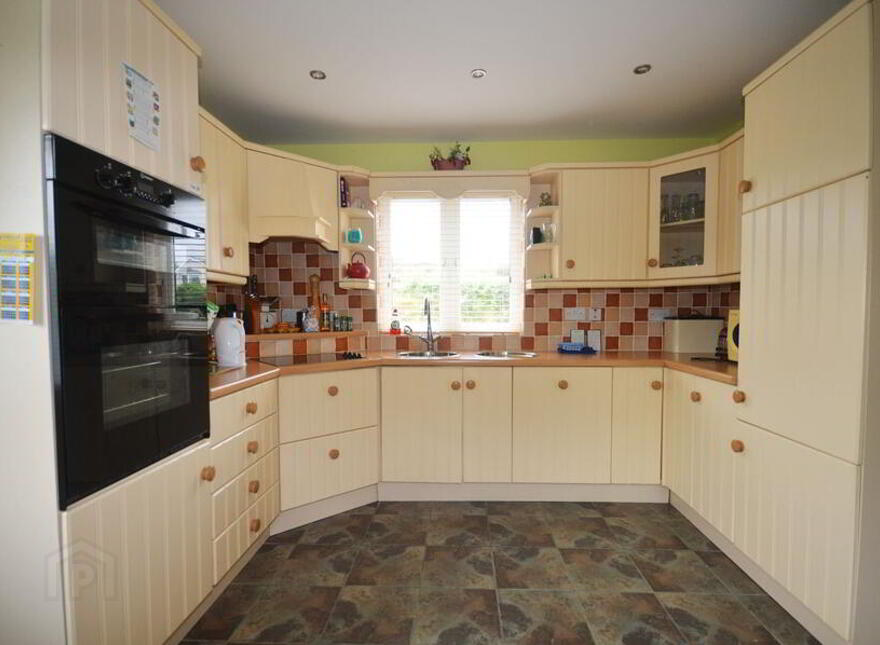 3 Keenaghan Close, Carrick Road, Kilcar, F94HY28