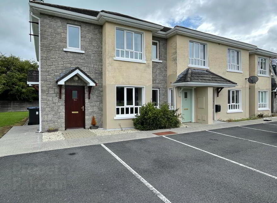 62 Cornmill Park, Ballymote photo