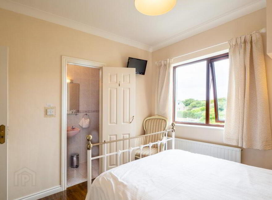 Harbour House, Connemara, Cleggan, H71NH36