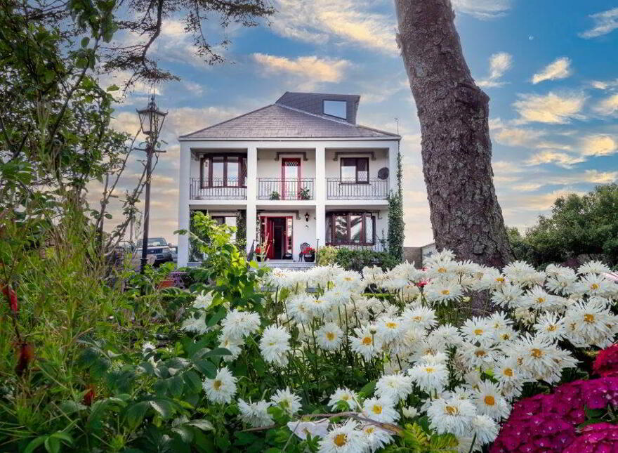 Harbour House, Connemara, Cleggan, H71NH36
