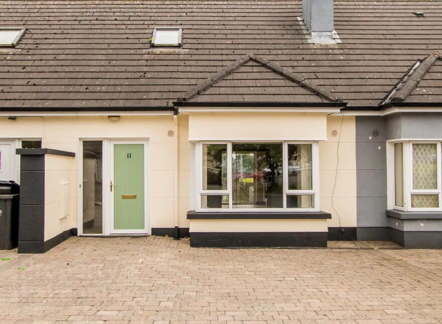 11 Woodstream, Castlerea, F45CH59 photo