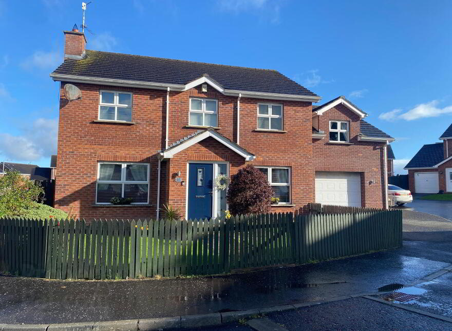 67 Larkfield Meadows, Craigavon, BT65 5JD photo