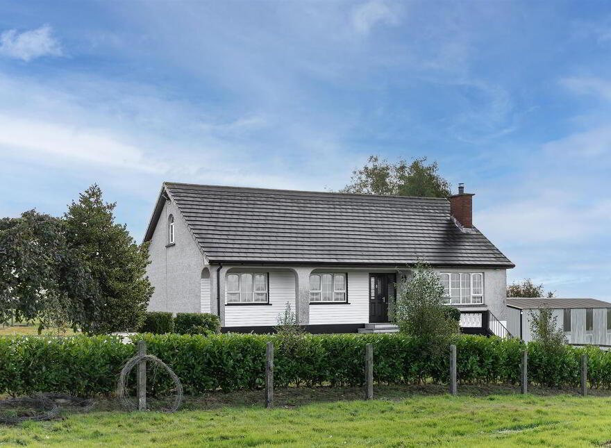 34 Derrytresk Road, Coalisland, BT71 4QL photo