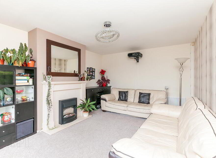 45 Laurelgrove Dale, Ballymaconaghy Road, Belfast, BT8 6ZE
