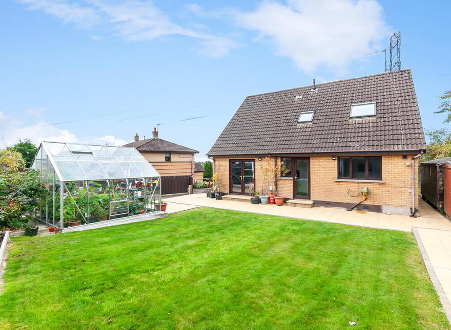45 Laurelgrove Dale, Ballymaconaghy Road, Belfast, BT8 6ZE