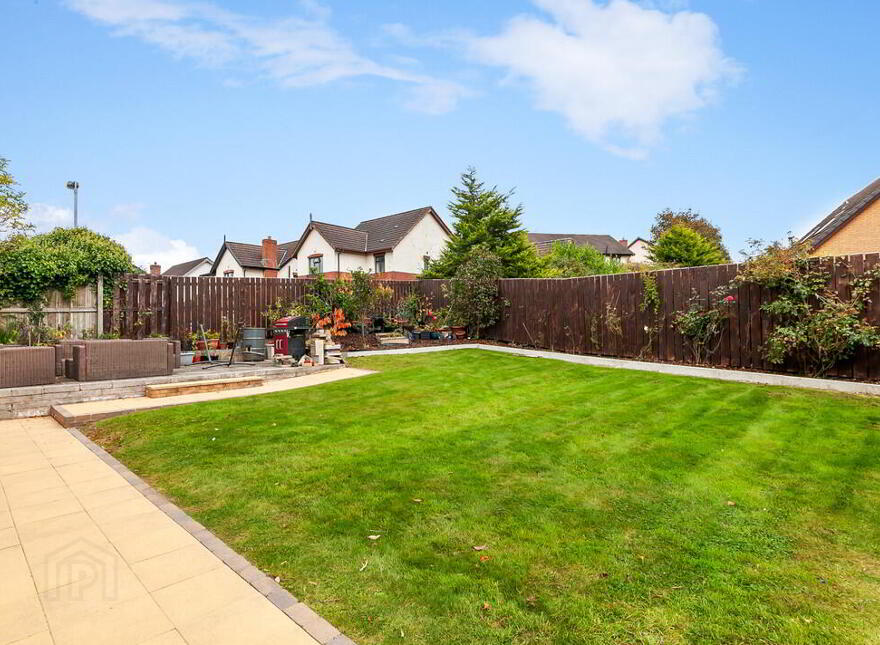 45 Laurelgrove Dale, Ballymaconaghy Road, Belfast, BT8 6ZE
