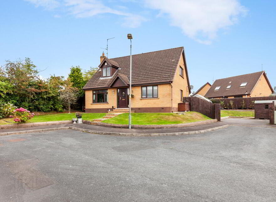 45 Laurelgrove Dale, Ballymaconaghy Road, Belfast, BT8 6ZE