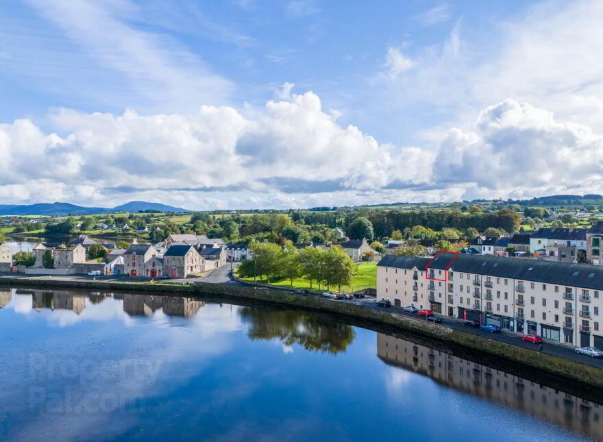 Apartment 7 Quayside Apartments, Shore Road, Ramelton, F92CD79 photo