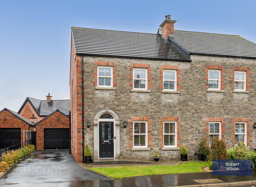 9 Laurel Bank Way, Moneyreagh, BT23 6FE photo