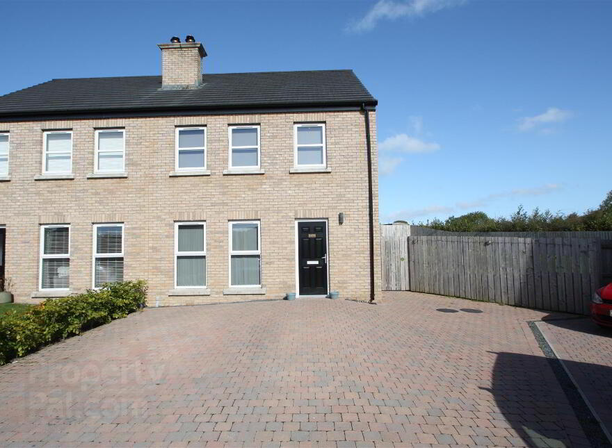 89 Millbank Grove, Ballynahinch, BT24 8WQ photo