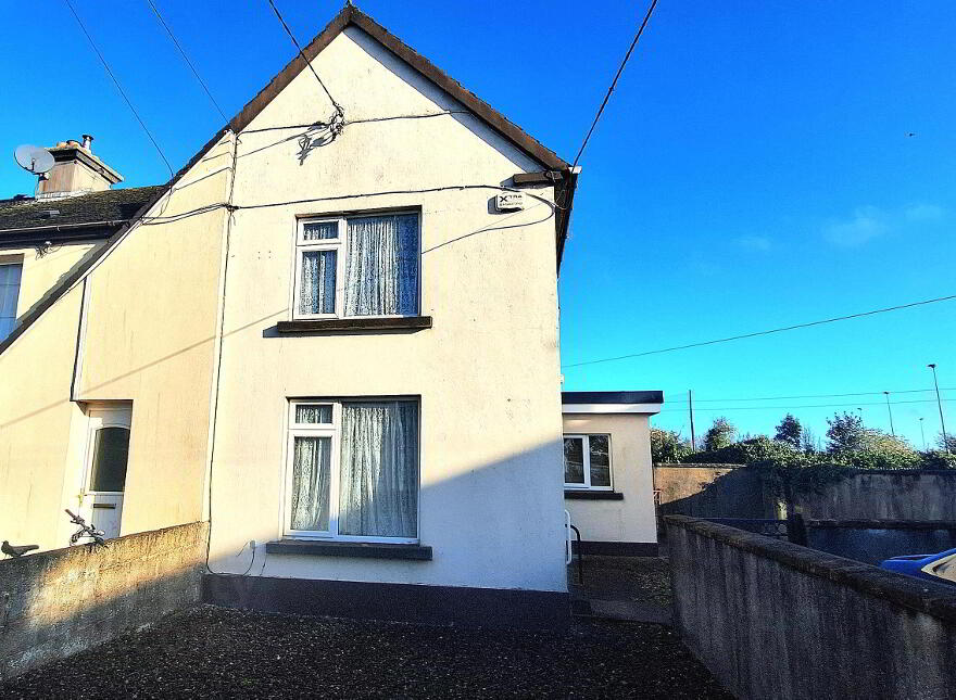 76 Sarsfield Square, Athlone, N37X516 photo