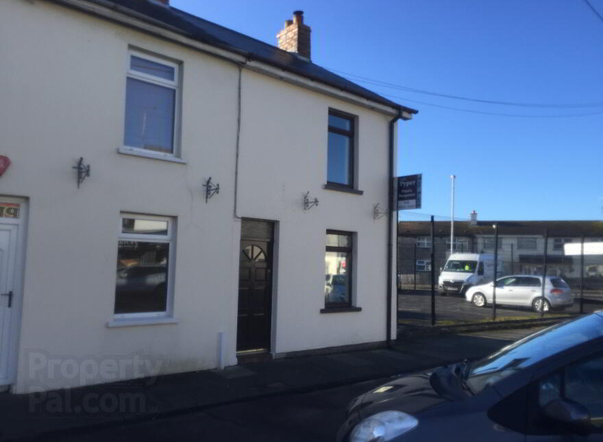 76 Irish Quarter West, Carrickfergus, BT38 8AT photo