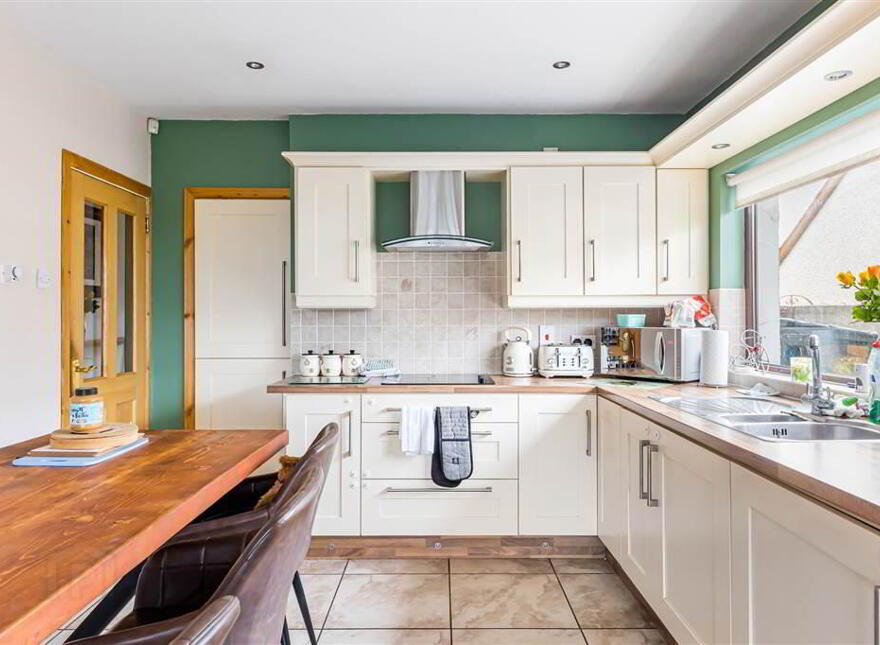4a Main Street, Carrowdore, BT22 2HL