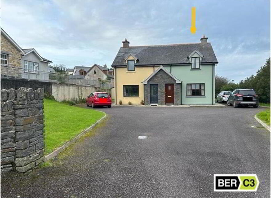 3 The Heights, Dromleigh, North, Bantry photo