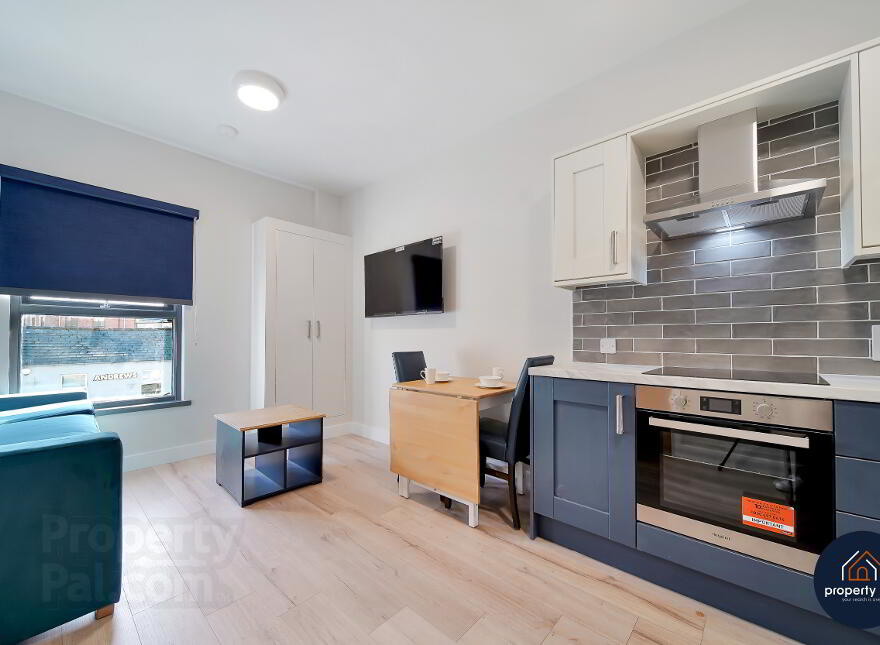 Luxury STUDENT SHORT Lets, 65 Strand Road, Cityside, Derry/Londonderry, BT48 7BN photo