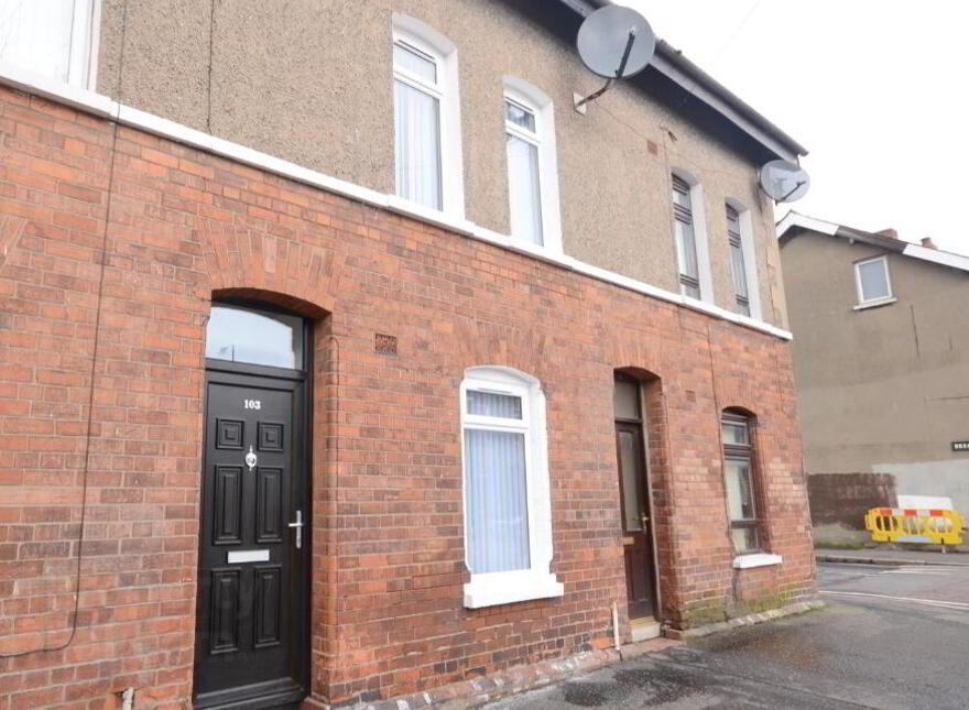 103 Donegall Avenue, Belfast, BT12 6LT photo