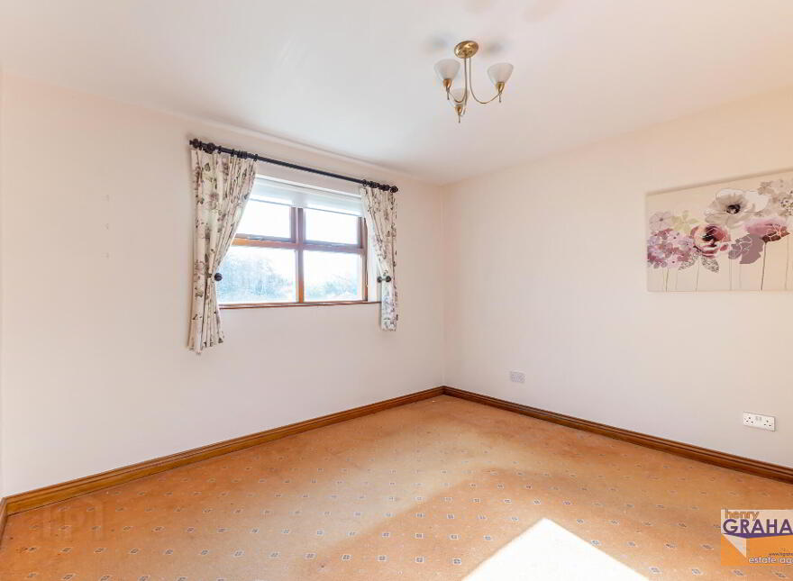 2 Oak Hill, Ravernet Road, Lisburn, BT27 5UE