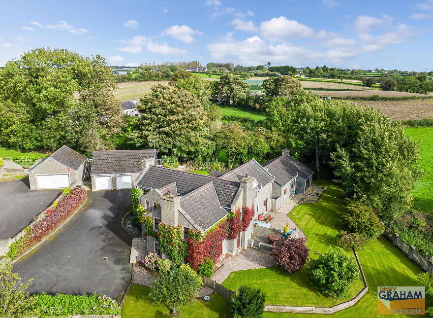 2 Oak Hill, Ravernet Road, Lisburn, BT27 5UE