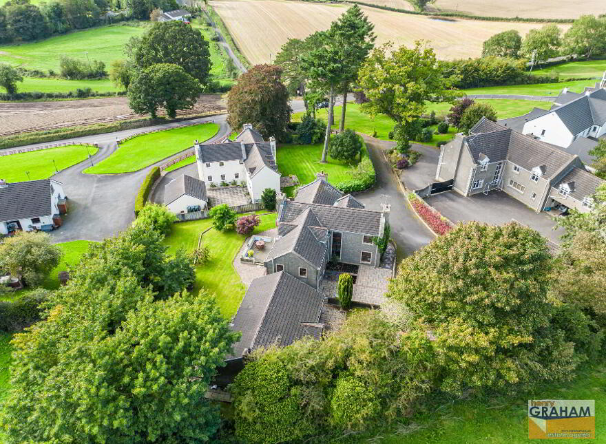 2 Oak Hill, Ravernet Road, Lisburn, BT27 5UE