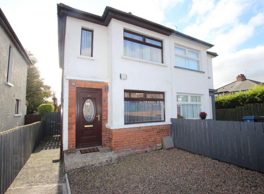 43 Joanmount Gardens, Belfast, BT14 6NX photo