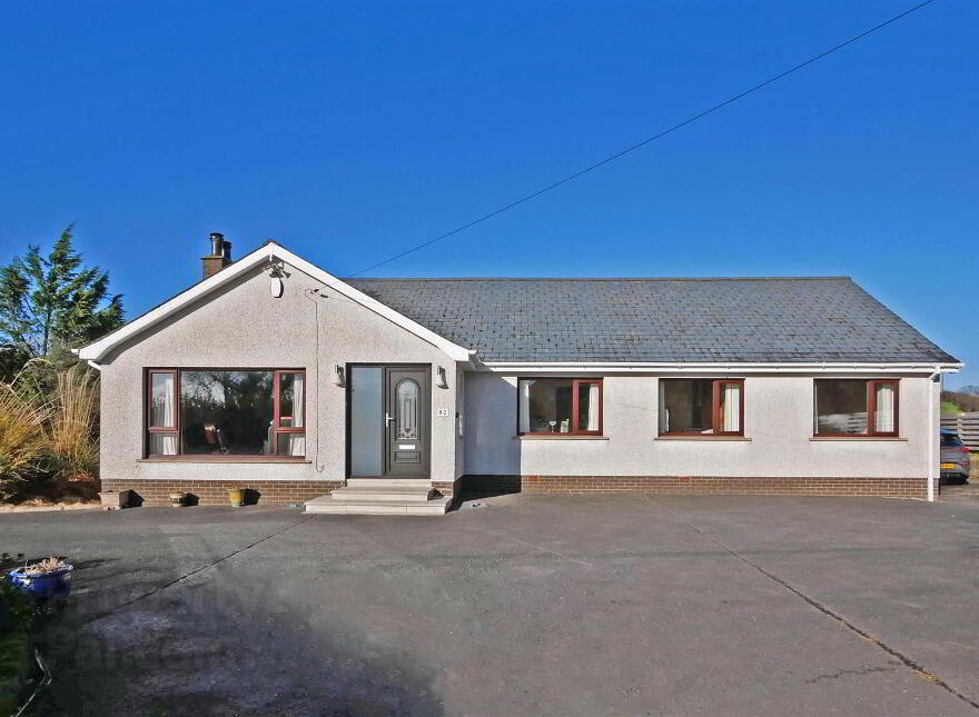 82 Manse Road, Carryduff, Belfast, BT8 8AE photo