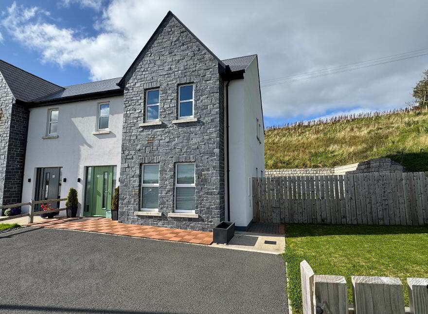 56 The Grange, Donegal Town, F94CHX4 photo