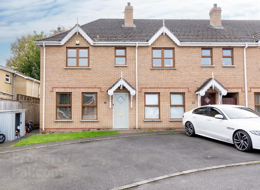 20 Laurelwood, Lower Ballinderry, Lisburn, BT28 2GQ photo