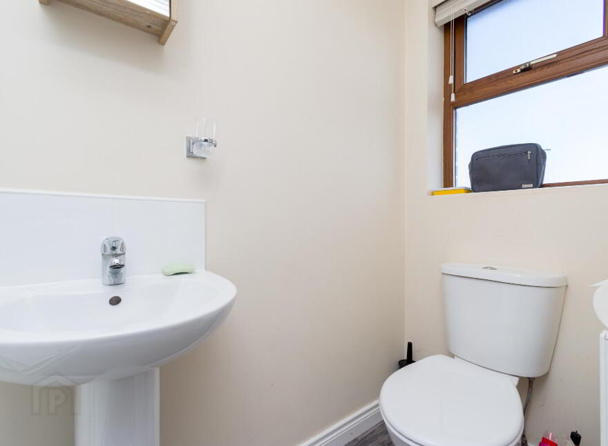 20 Laurelwood, Lower Ballinderry, Lisburn, BT28 2GQ