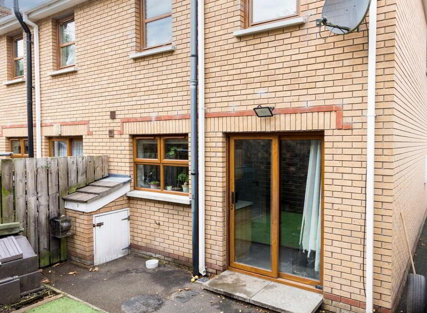 20 Laurelwood, Lower Ballinderry, Lisburn, BT28 2GQ