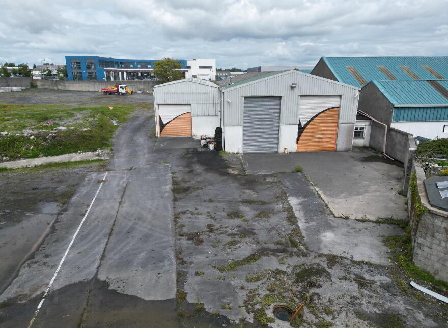 Circular Road, Roscommon Town, F42W996