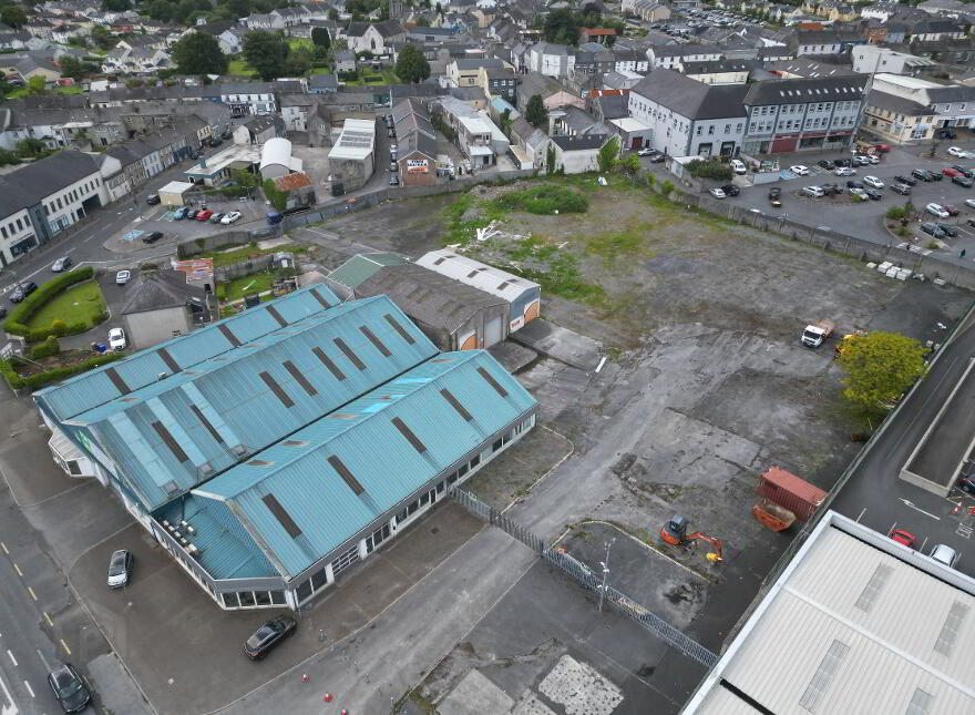 At Circular Road, Roscommon Town, F42W996