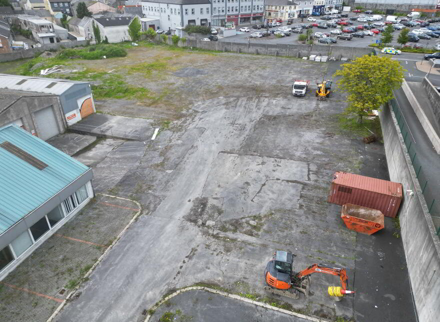At Circular Road, Roscommon Town, F42W996