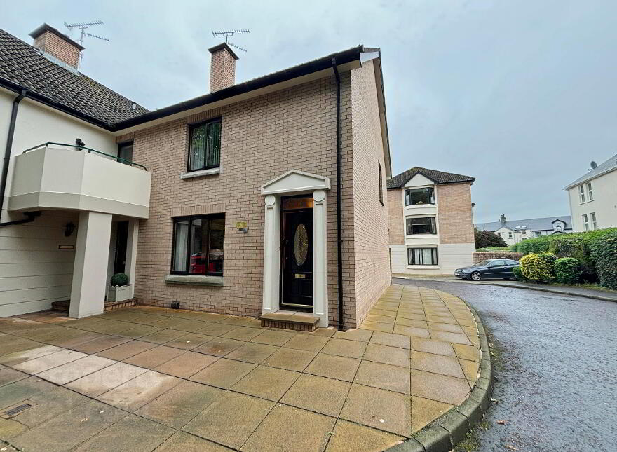 1 Gordonville, Coleraine, BT52 1EF photo