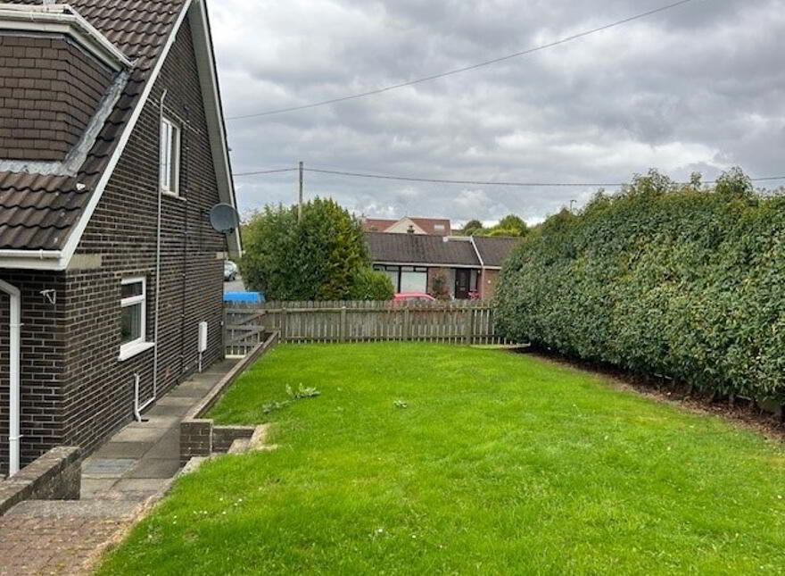 3 Glennor Crescent East, Hillsborough Road, Carryduff, BT8 8HW