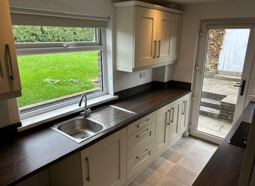 3 Glennor Crescent East, Hillsborough Road, Carryduff, BT8 8HW