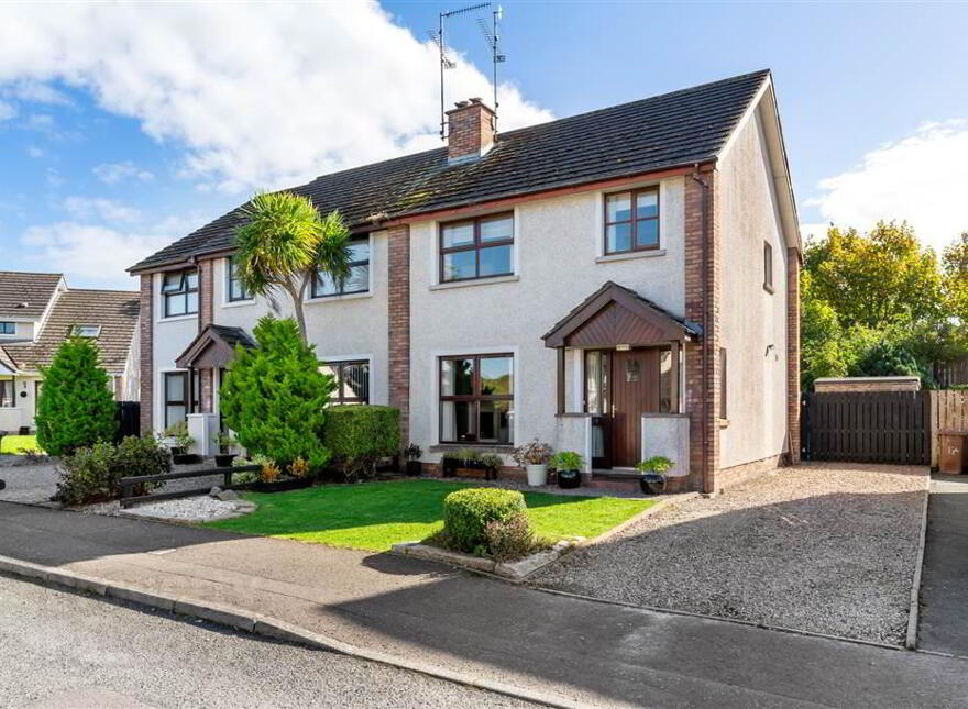 19 Rademon Avenue, Crossgar, Downpatrick, BT30 9NX photo