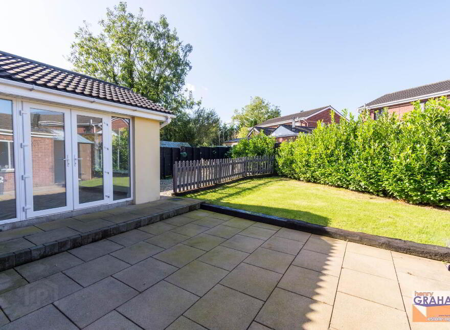 25 Highgrove, Lisburn, BT27 5AX