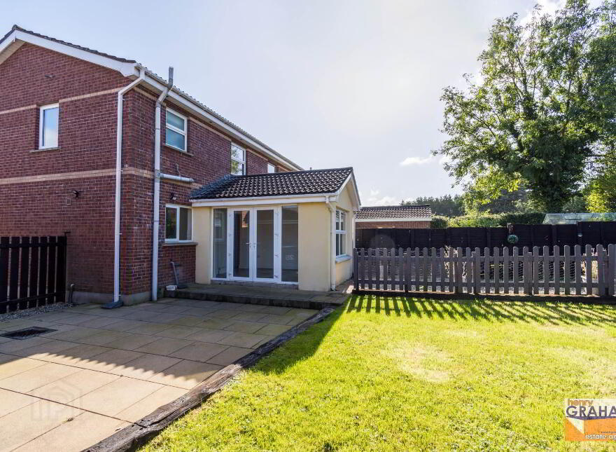 25 Highgrove, Lisburn, BT27 5AX