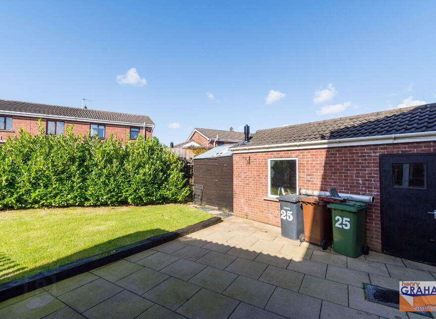 25 Highgrove, Lisburn, BT27 5AX