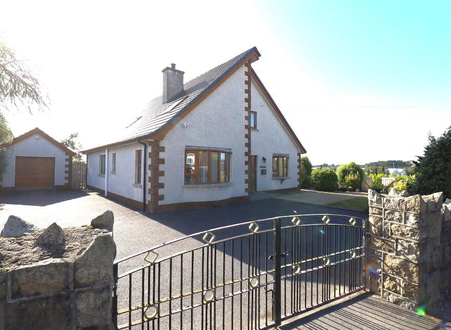 62 Newcastle Road, Kilkeel, BT34 4ND photo