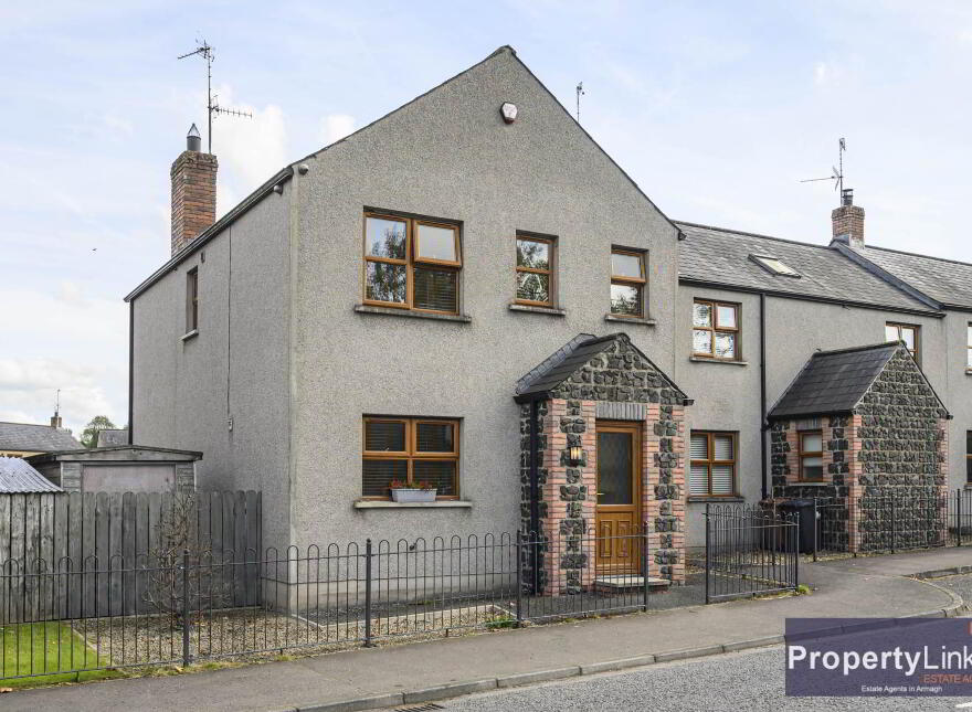 6 Weavers Lodge, Hamiltonsbawn, BT60 1DE photo