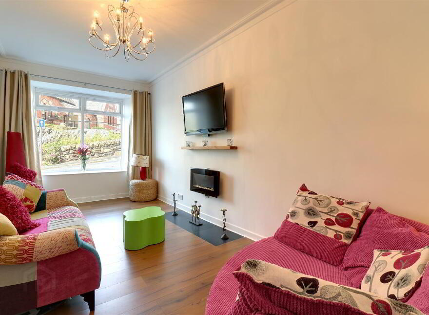 Guest House/ B&b, 2 Ferry Street, Portaferry, Newtownards, BT22 1PB