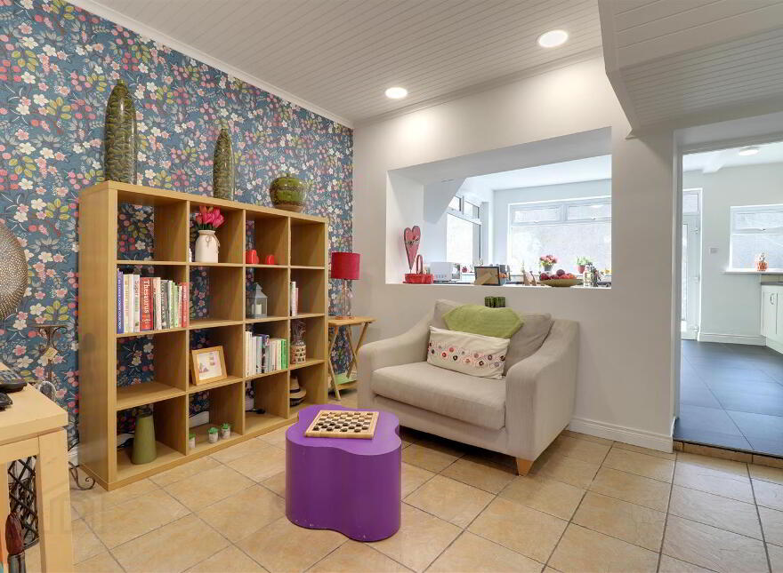 Guest House/ B&b, 2 Ferry Street, Portaferry, Newtownards, BT22 1PB