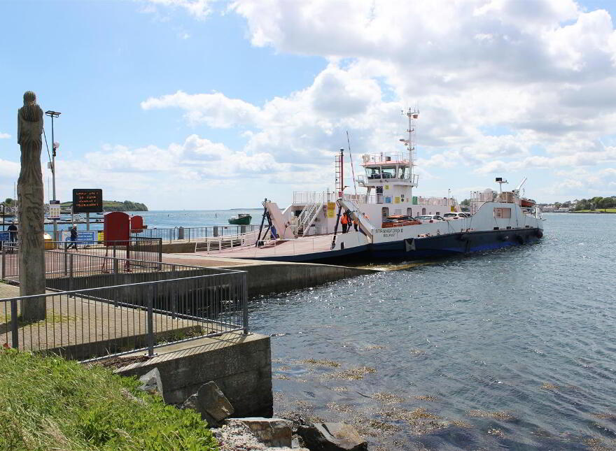 Guest House/ B&b, 2 Ferry Street, Portaferry, Newtownards, BT22 1PB
