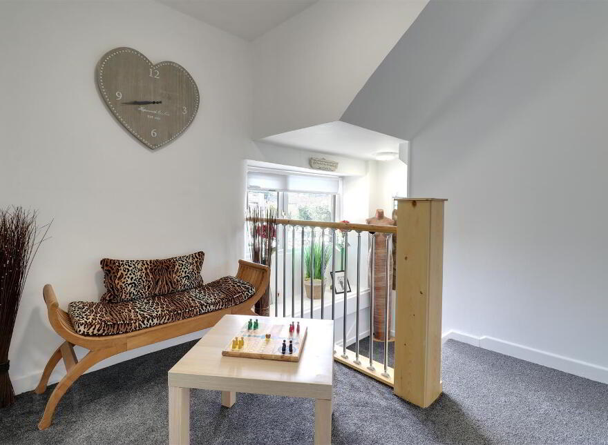 Guest House/ B&b, 2 Ferry Street, Portaferry, Newtownards, BT22 1PB