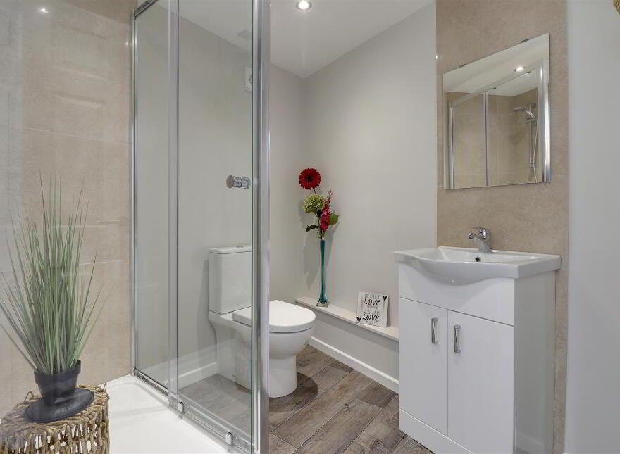 Guest House/ B&b, 2 Ferry Street, Portaferry, Newtownards, BT22 1PB