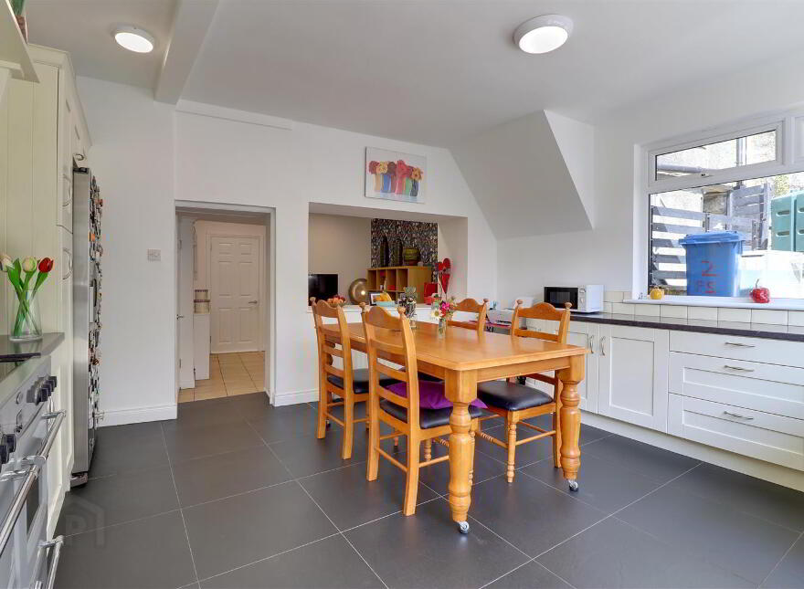Guest House/ B&b, 2 Ferry Street, Portaferry, Newtownards, BT22 1PB